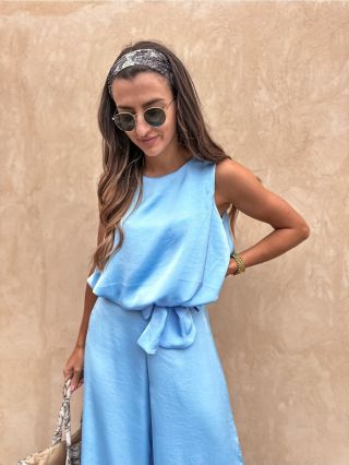 Top a kalhoty Nolie můžete zkompletovat a vytvořit si tak dokonalý set! 🩵🤩 ~ #eshopat #shop #fashion #style #stylish...